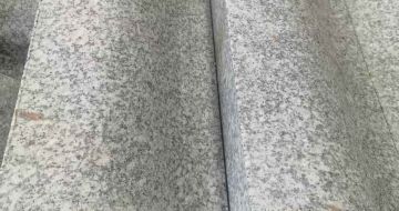 湖北芙蓉白S型拉丝面路沿石