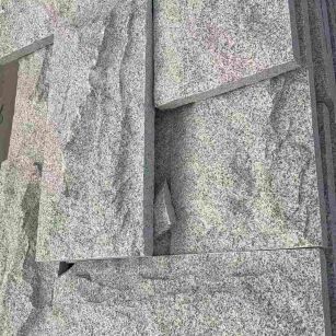 湖北 芝麻白自然面花岗岩成品板