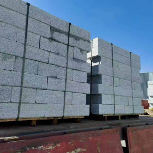 湖北 路沿石装车出货