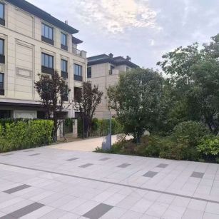 湖北 芝麻白与芝麻白搭配铺装，尺寸1200*600