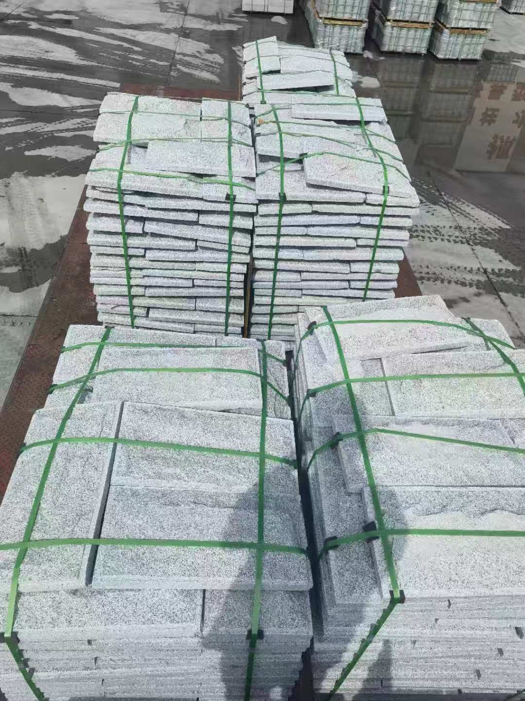 湖北 芝麻白蘑菇石装车出货