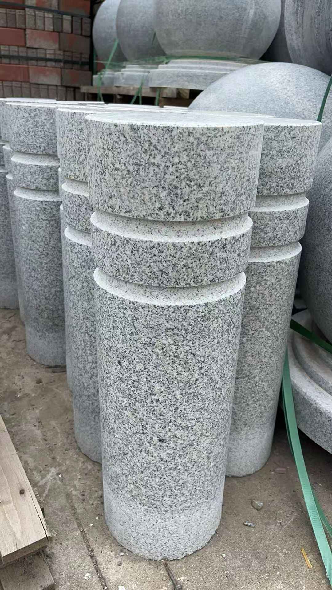 湖北 芝麻白花岗岩挡车柱、隔离柱多少钱