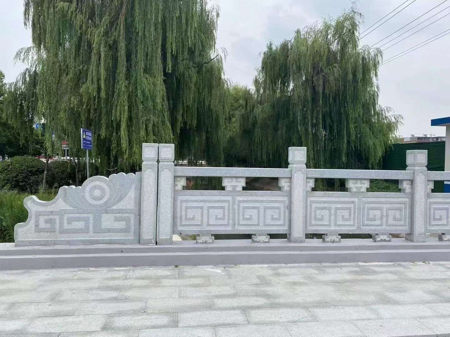 湖北 芝麻灰桥栏杆、河道栏杆安装效果