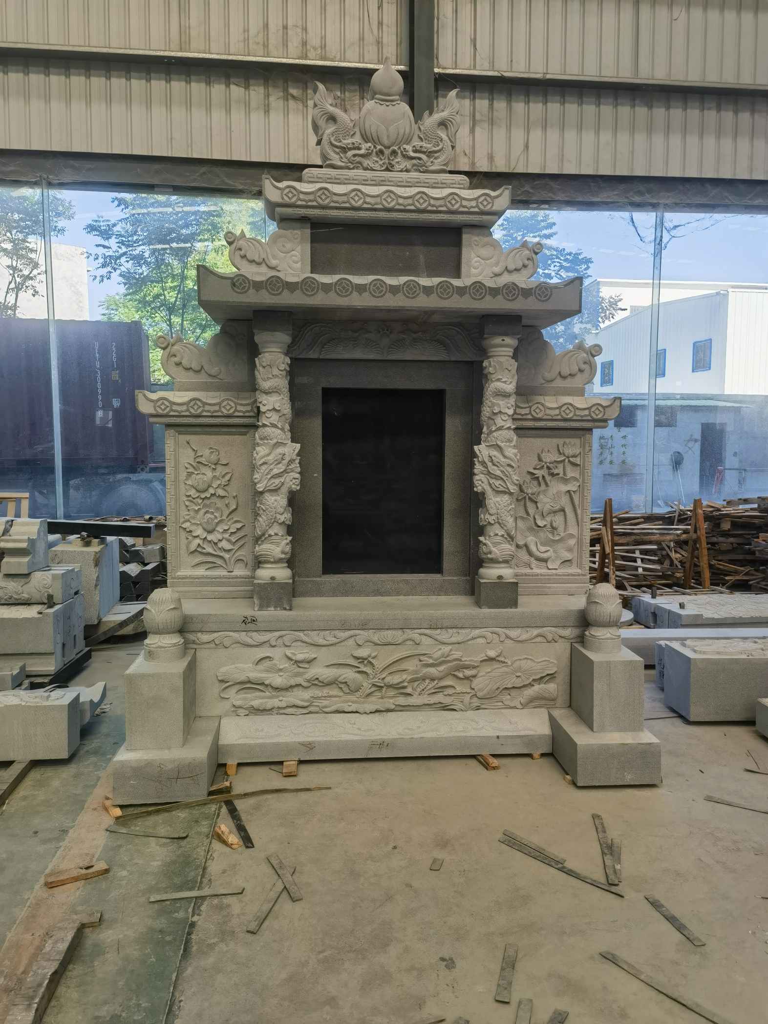 湖北 芝麻灰高档墓碑、土墓，一套也支持定做