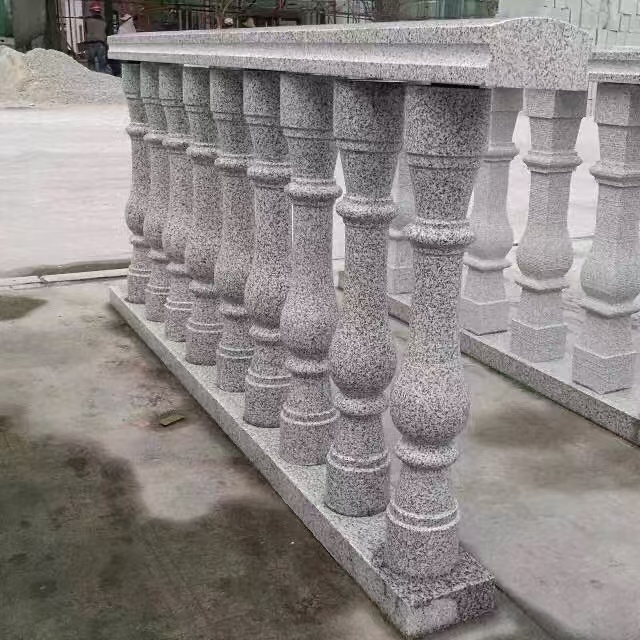 湖北 芝麻白圆形光面花瓶柱，栏杆