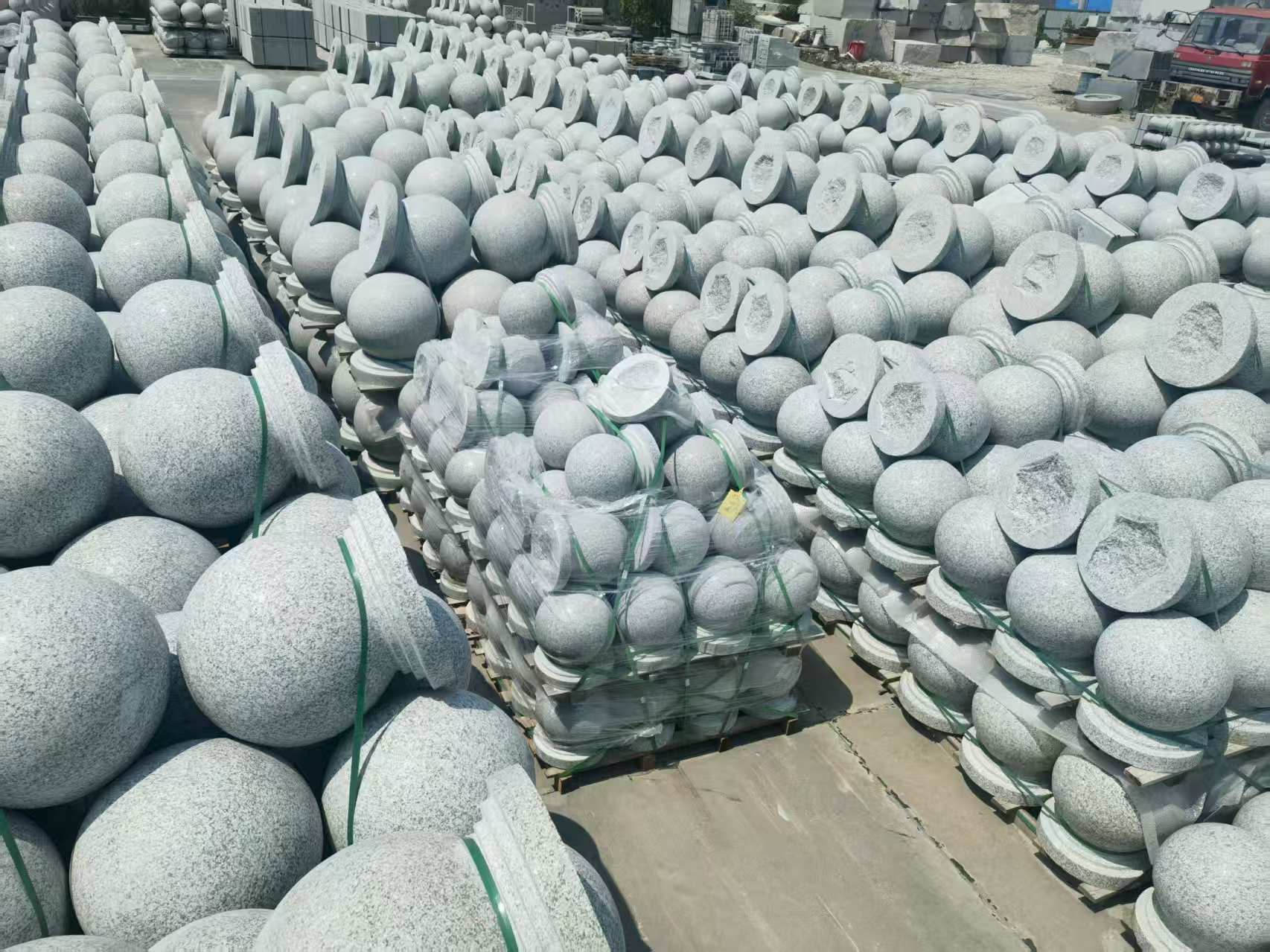 湖北 花岗岩实心圆球，石球，挡车球，挡车石，车止石，路障石。