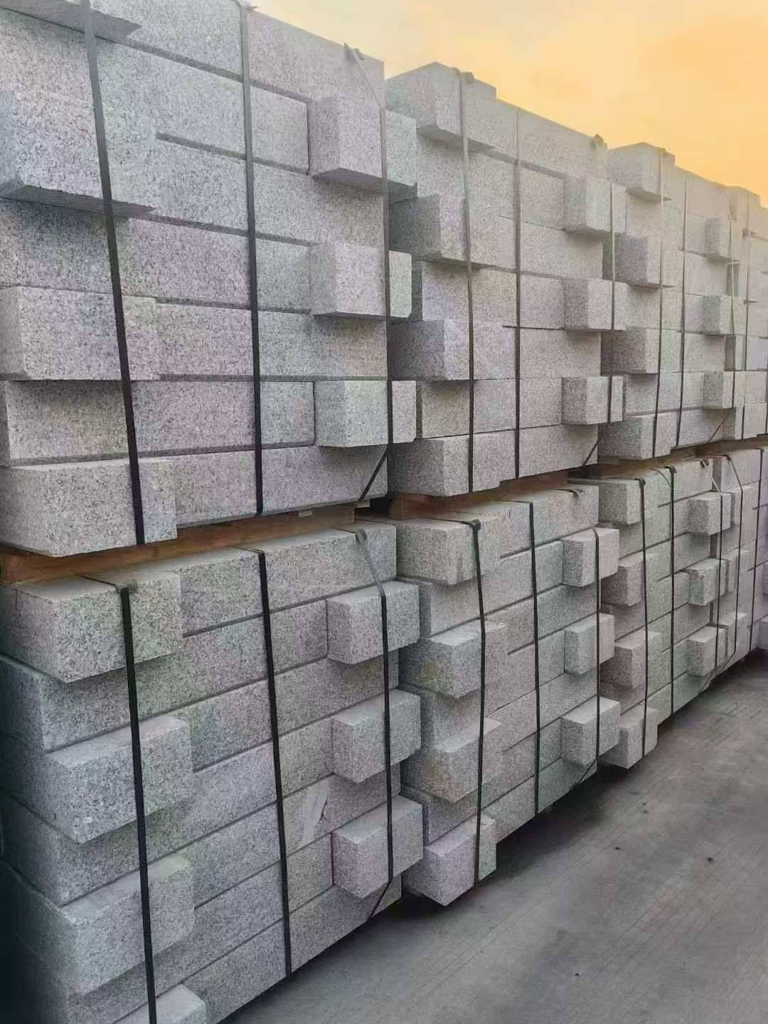 湖北 芝麻白路沿石