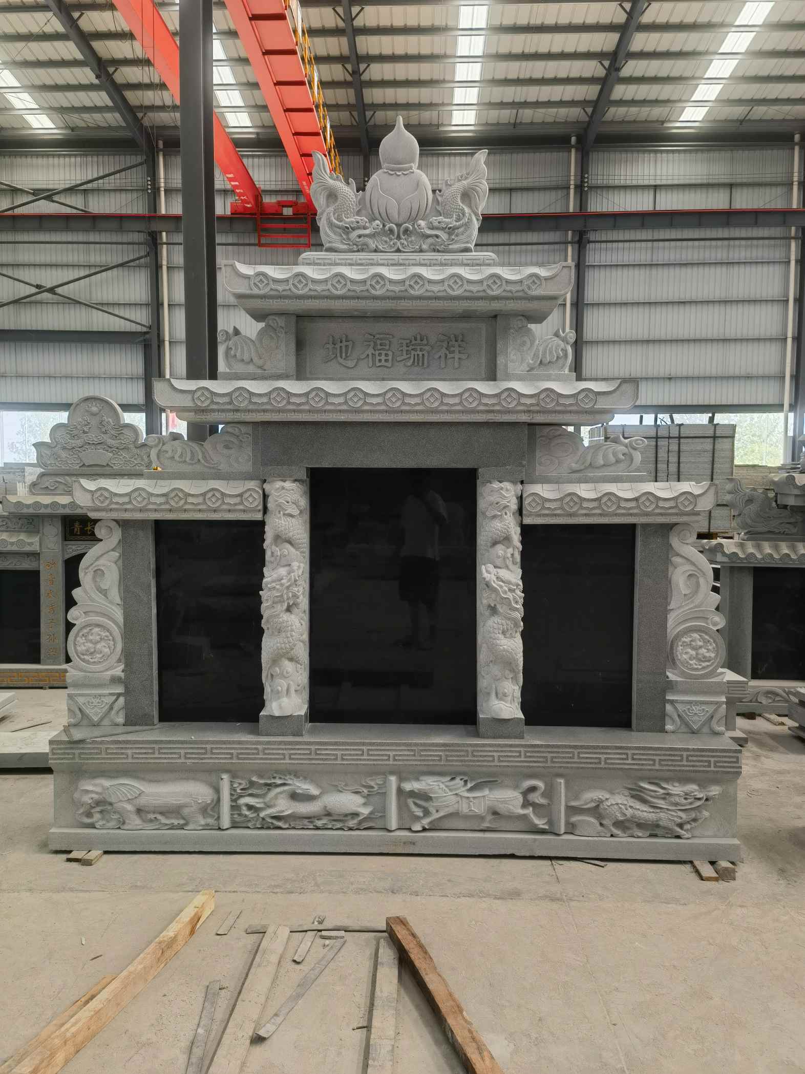 湖北 芝麻灰高档墓碑、土墓，一套也支持定做