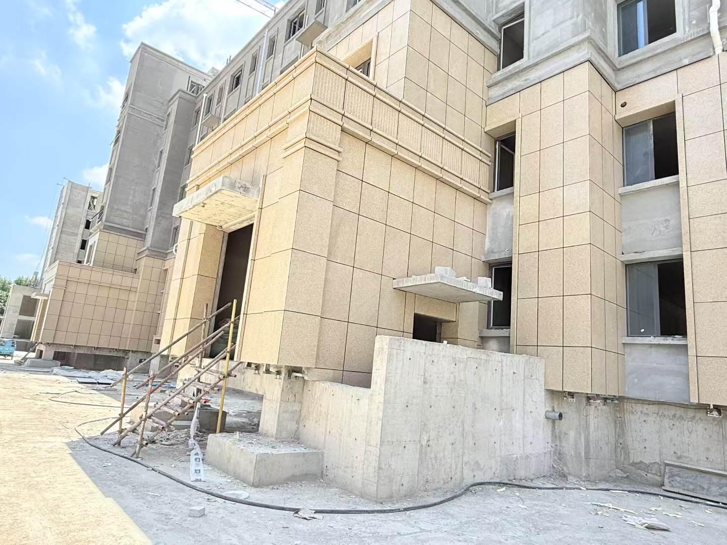 湖北 黄金麻干挂，工地实拍