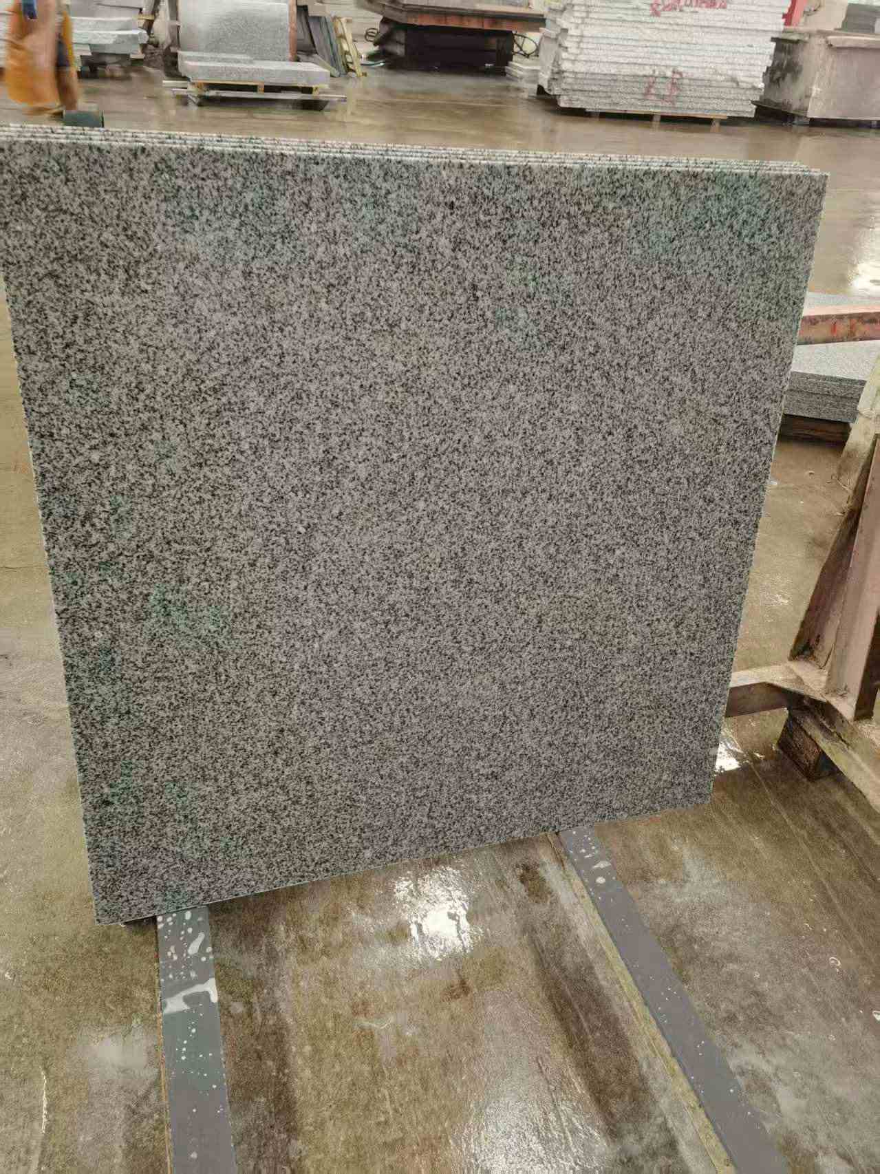 湖北 芝麻白光面900*900，高地铁标准