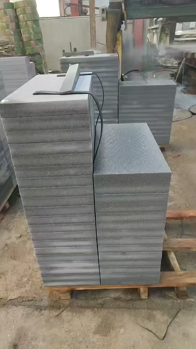 湖北 芝麻灰火烧面300*600*50地铺石材